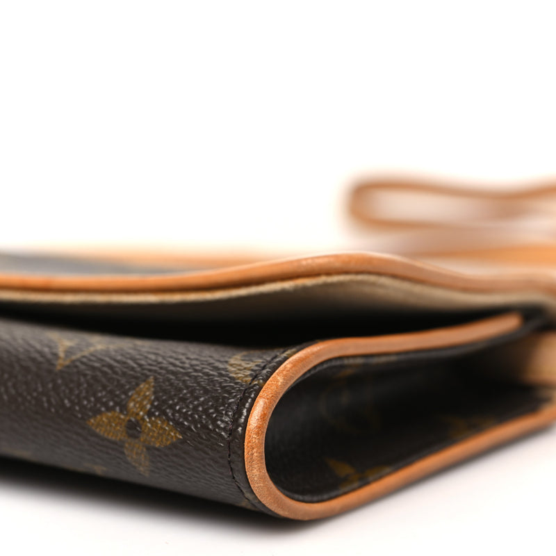 Louis Vuitton Pochette Twin Gm