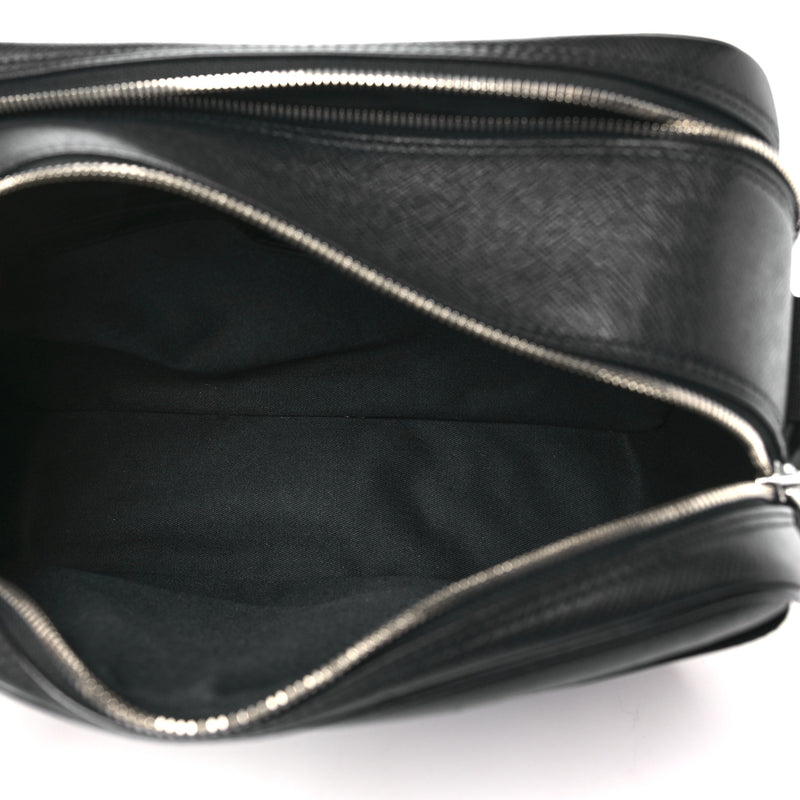 Louis Vuitton Taiga Reporter Messenger