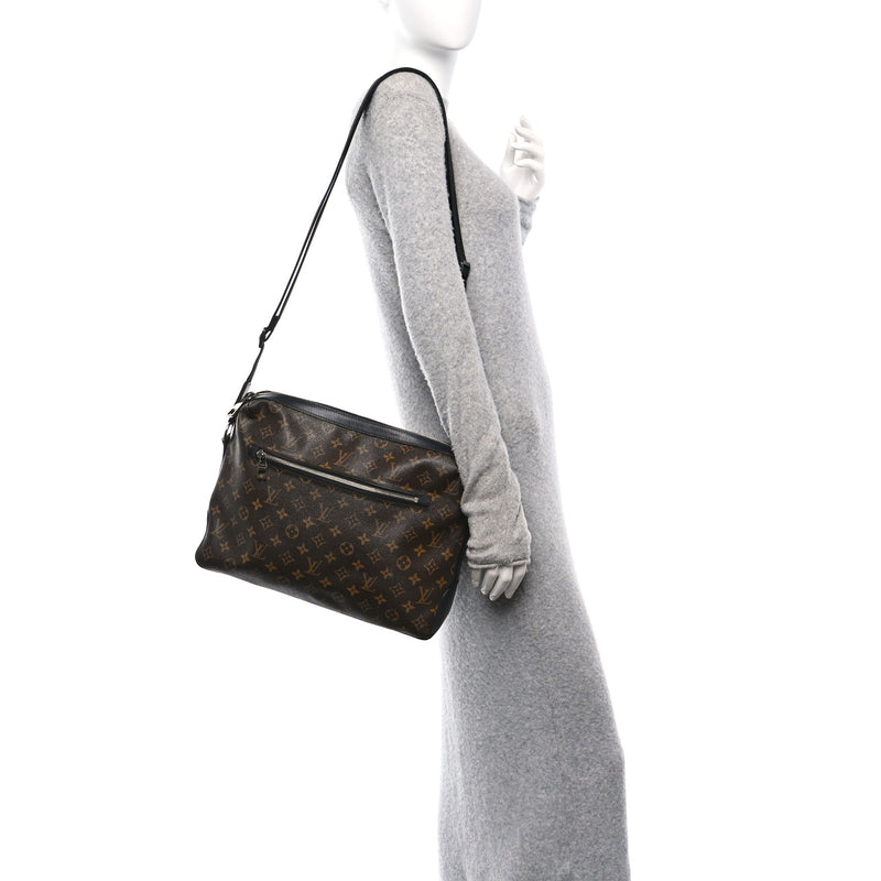 Louis Vuitton Macassar Torres Messenger