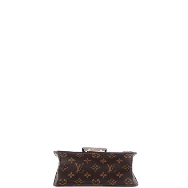 Louis Vuitton Wynwood Handbag Vernis