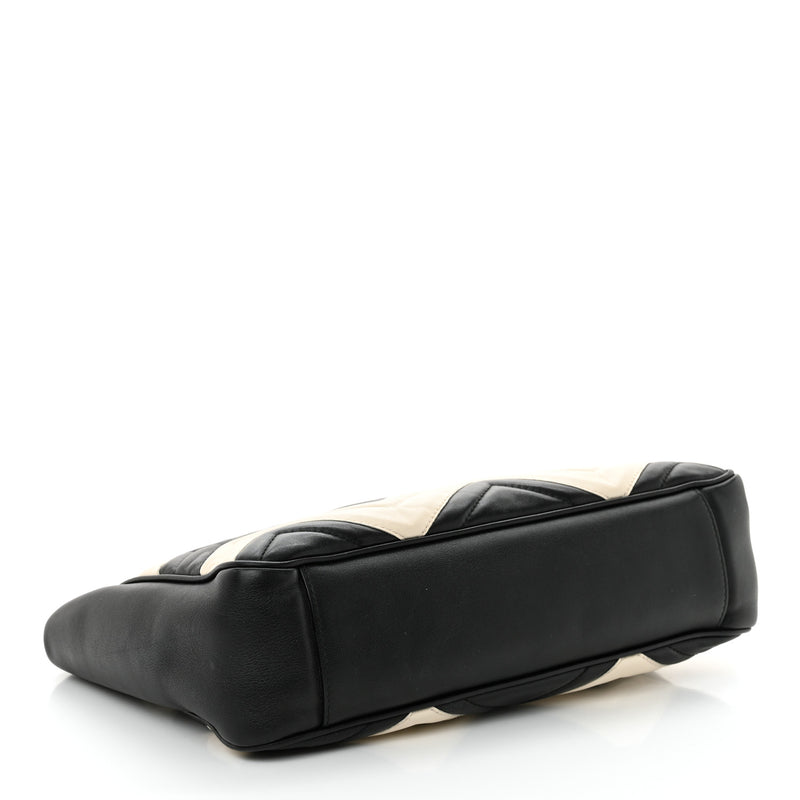 Gucci Calfskin Matelasse Medium Gg