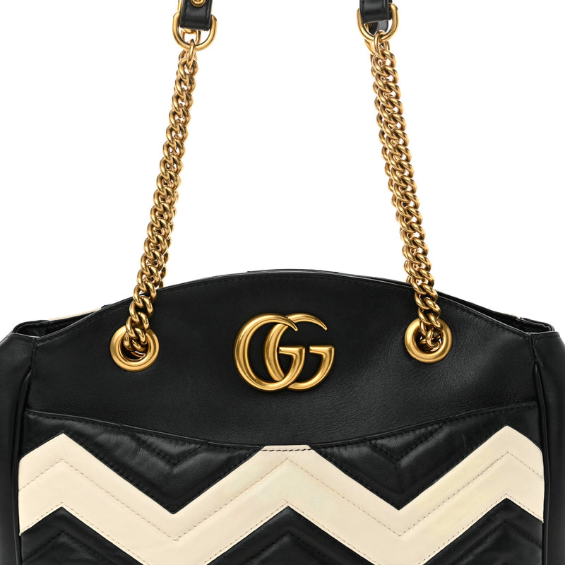 Gucci Calfskin Matelasse Medium Gg