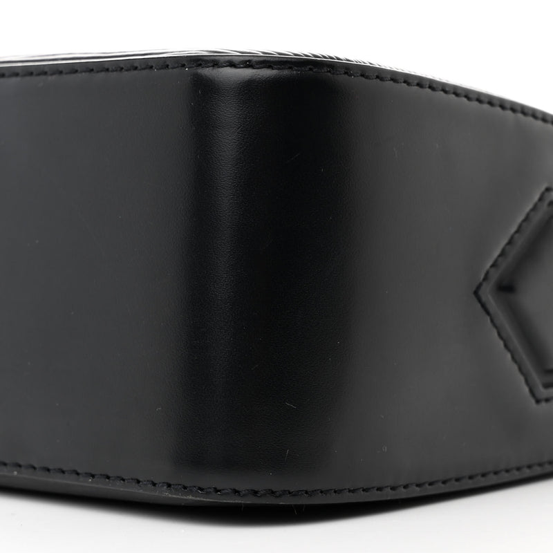 Louis Vuitton Epi Buci Black