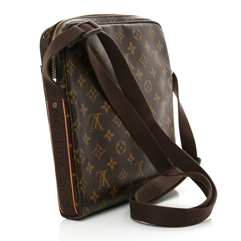 Louis Vuitton Trotteur Beaubourg