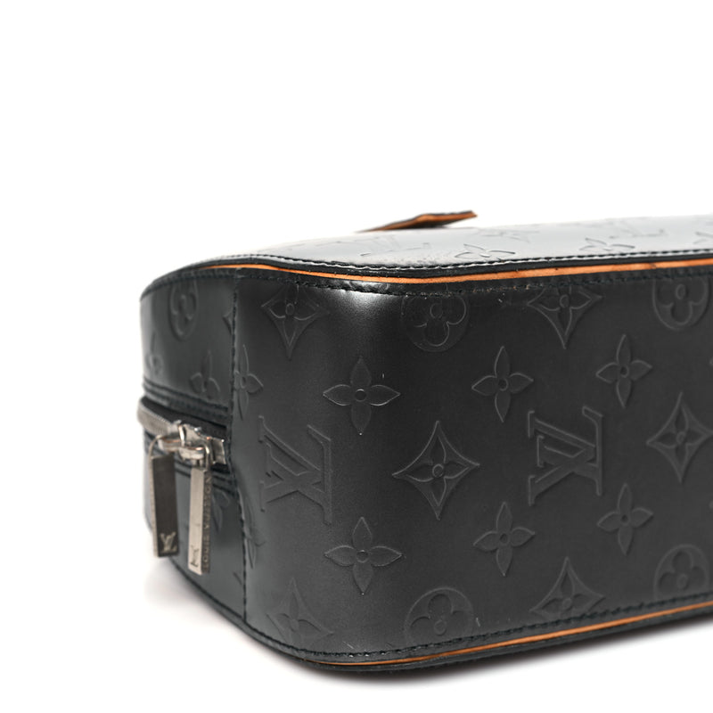 Louis Vuitton Mat Shelton Blue