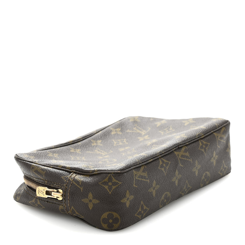 Louis Vuitton Trousse Toilette 23