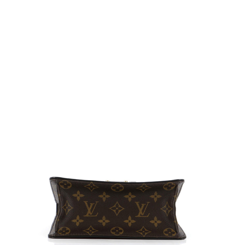 Louis Vuitton Wynwood Handbag Vernis
