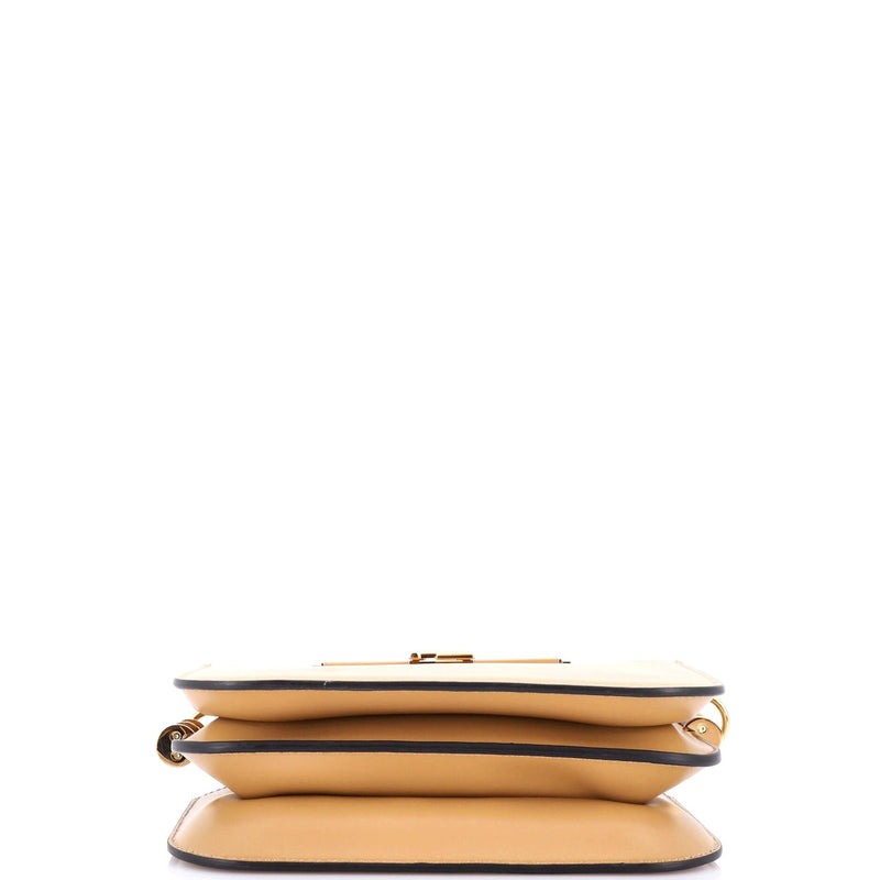 Fendi Touch Shoulder Bag Leather