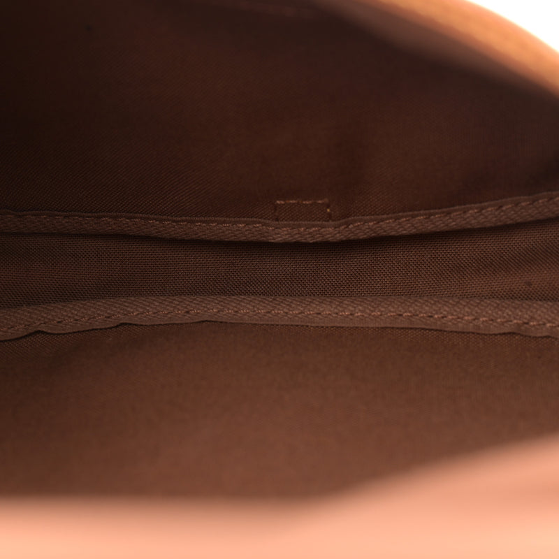 Louis Vuitton Saumur 30