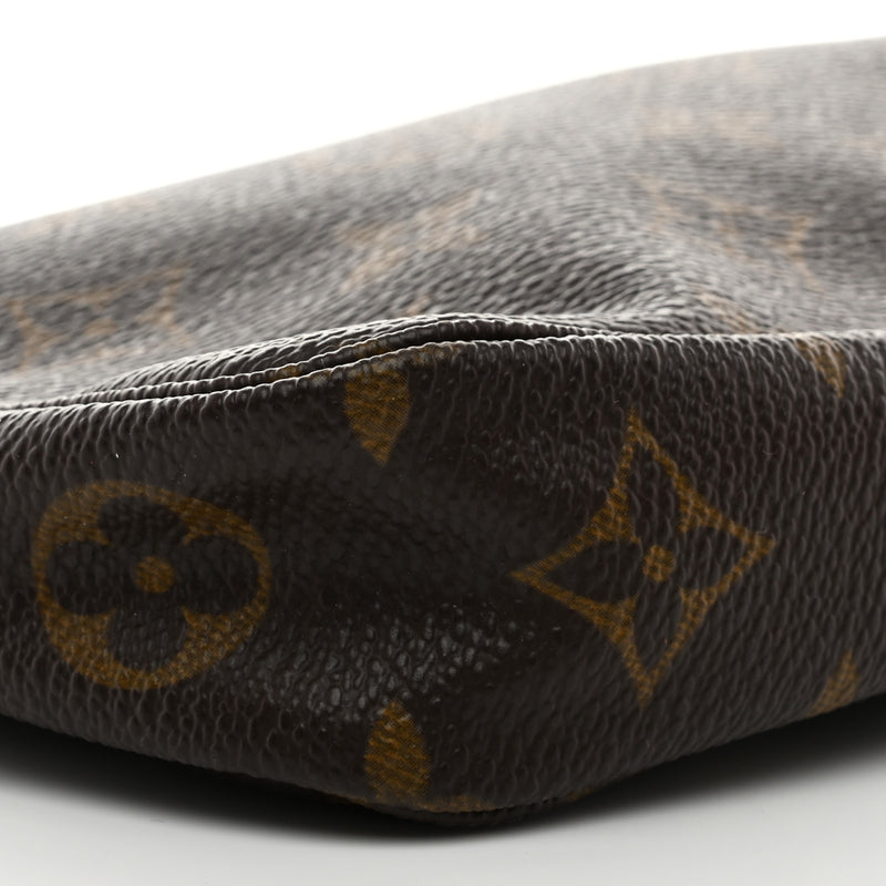 Louis Vuitton Pochette Accessories