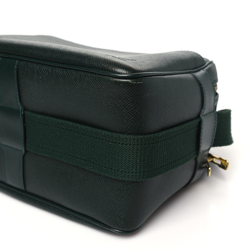 Louis Vuitton Taiga Reporter Messenger
