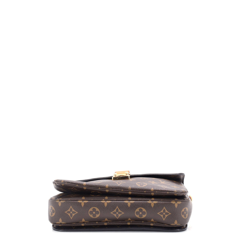 Louis Vuitton Pochette Metis Canvas