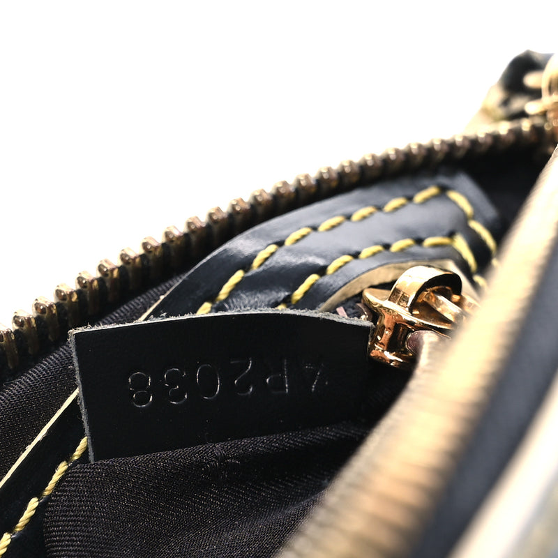 Louis Vuitton Suhali Lockit Clutch Black