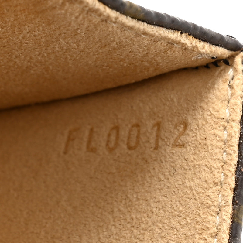 Louis Vuitton Pochette Florentine M