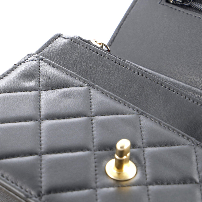 Chanel Pearl Crown Wallet On Chain