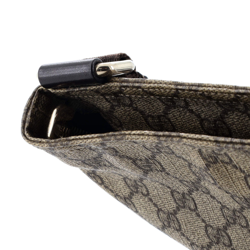 Gucci Front Zip Flat Messenger Bag Gg