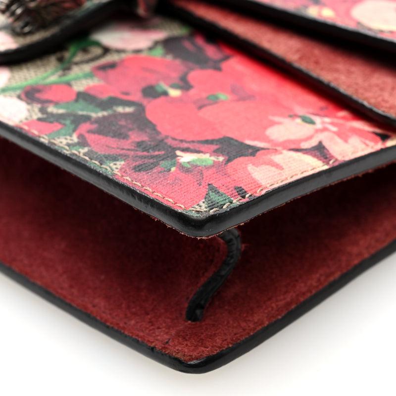 Gucci Gg Supreme Blooms Super Mini
