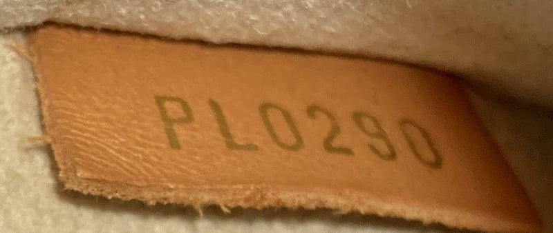 Louis Vuitton Boite Chapeau Souple Bag
