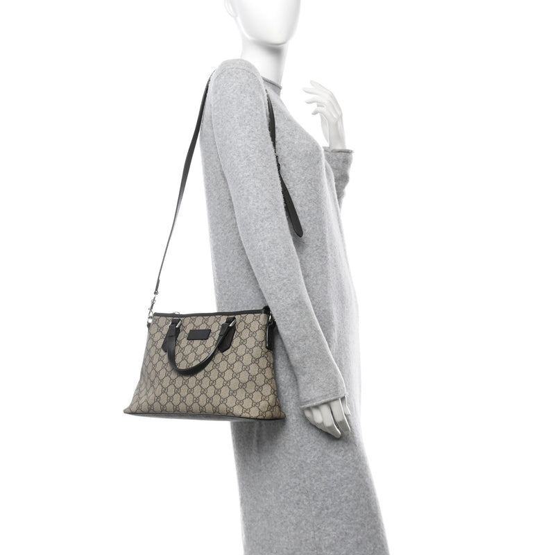 Gucci Gg Supreme Small Zippered Tote