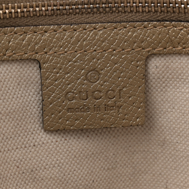 Gucci Medium Bree Zippered Tote Beige