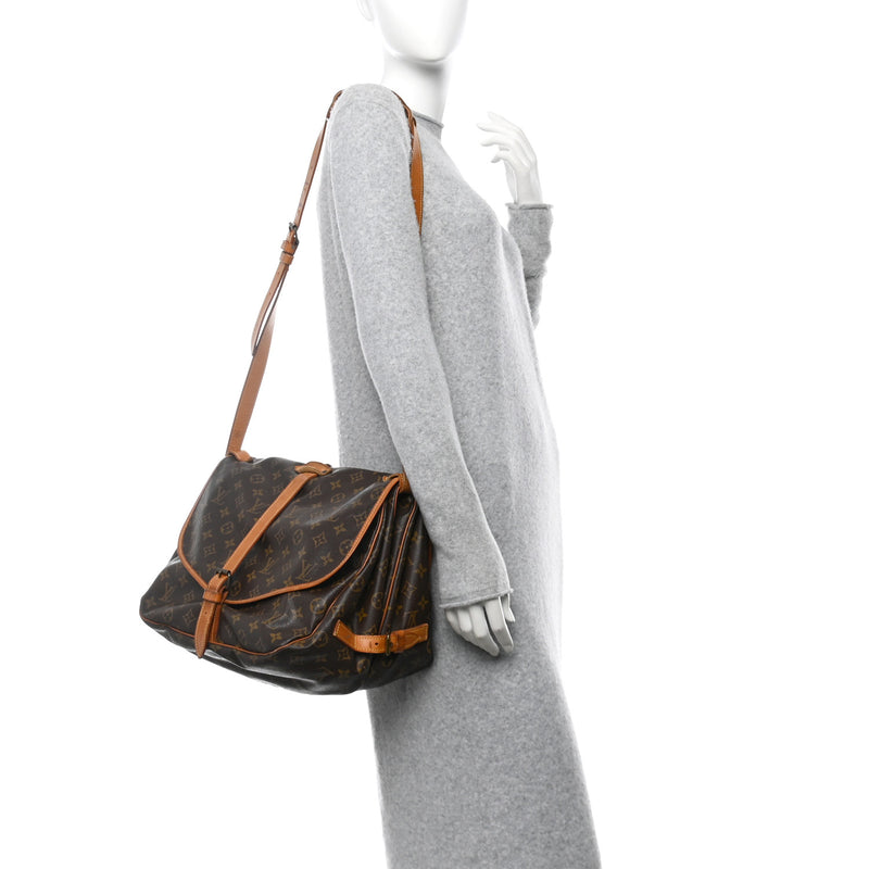 Louis Vuitton Saumur 35