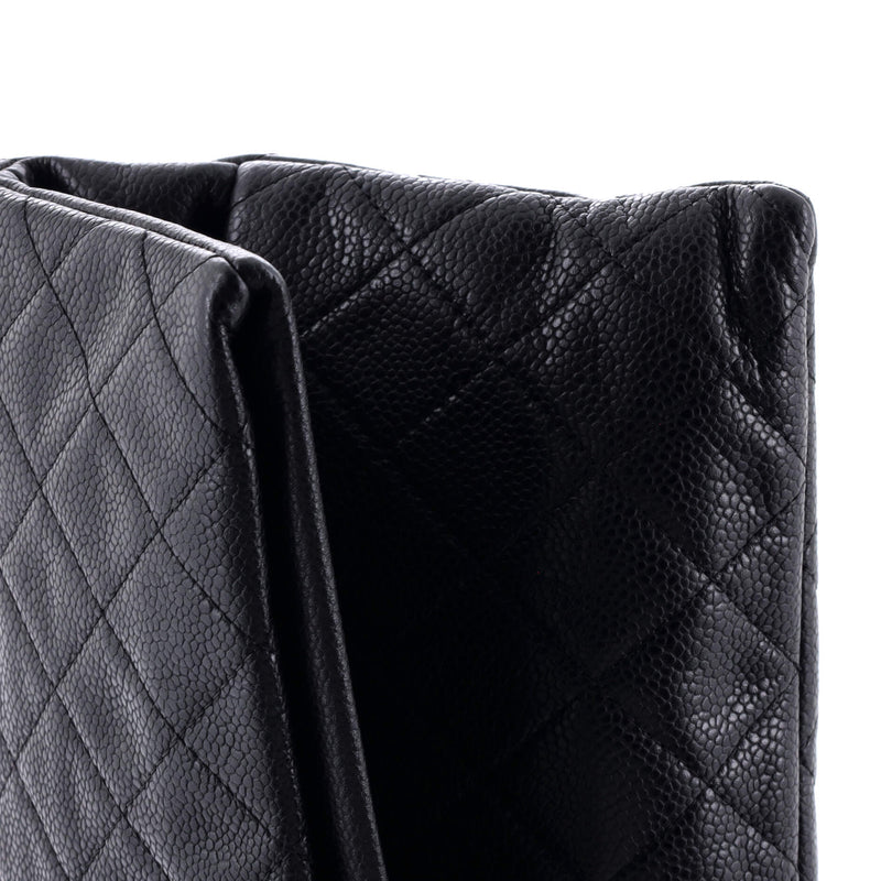 Chanel Beauty Cc Clutch Quilted Caviar