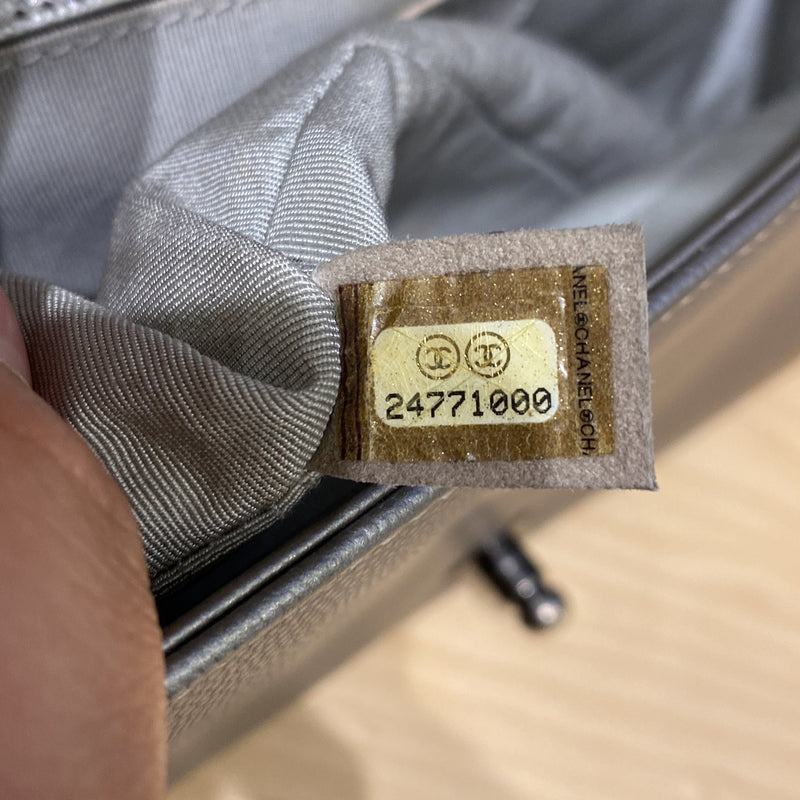 Chanel Boy Flap Bag Quilted Caviar Old