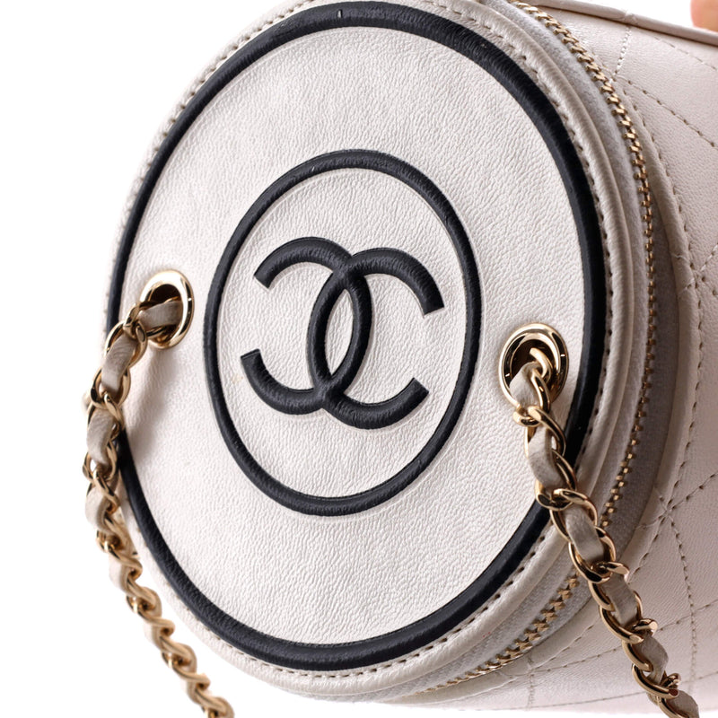 Chanel Cc Round Vanity Case With Chain