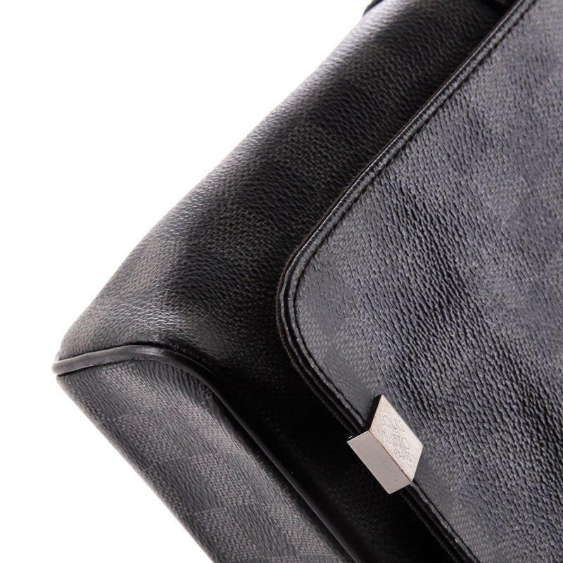 Louis Vuitton District Nm Messenger Bag