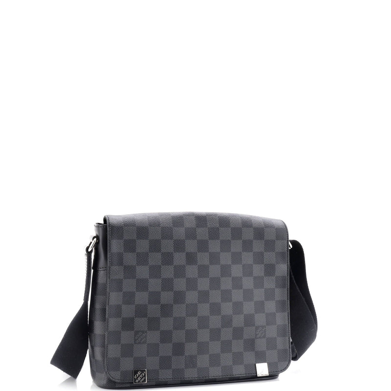 Louis Vuitton District Nm Messenger Bag
