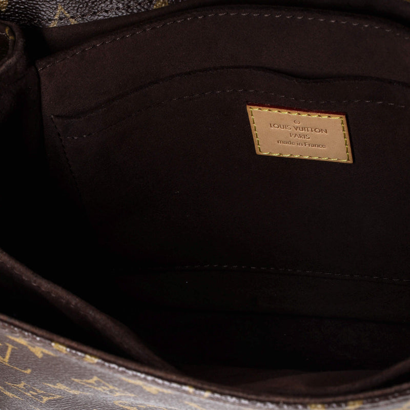 Louis Vuitton Pochette Metis Canvas