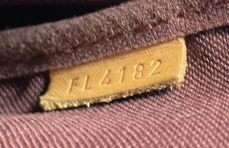 Louis Vuitton Favorite Handbag Canvas Mm