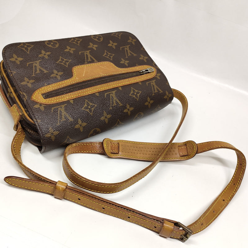 Louis Vuitton Lv Shoulder Bag Saint