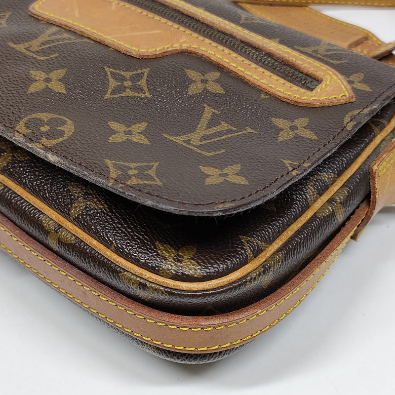 Louis Vuitton Lv Shoulder Bag Saint