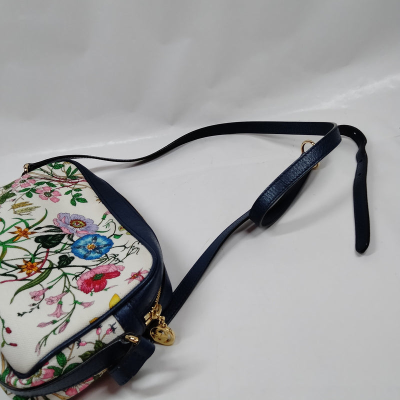 Gucci Shoulder Bag White Canvas