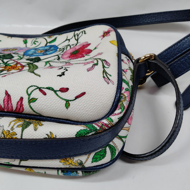 Gucci Shoulder Bag White Canvas
