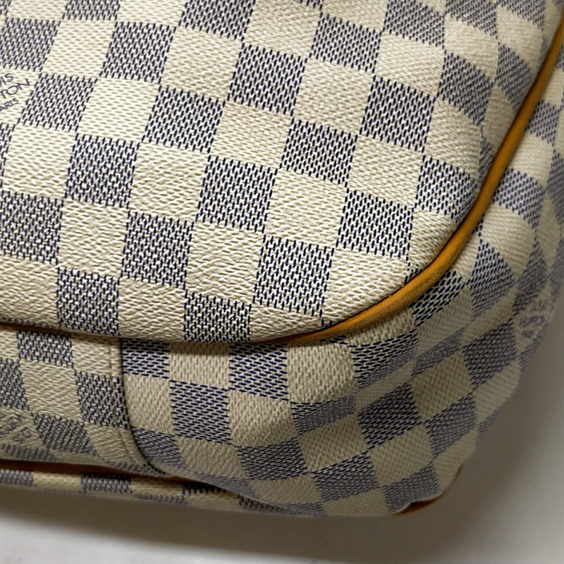 Louis Vuitton Lv Shoulder Bag Evora Mm