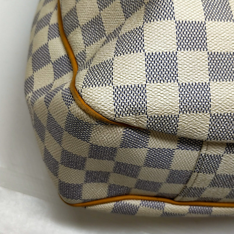 Louis Vuitton Lv Shoulder Bag Evora Mm