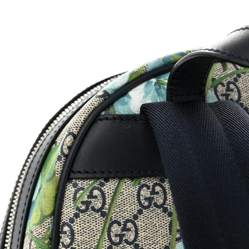 Gucci Gg Supreme Blooms Small Day