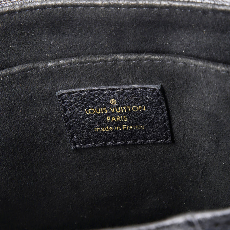 Louis Vuitton Favorite Nm Handbag