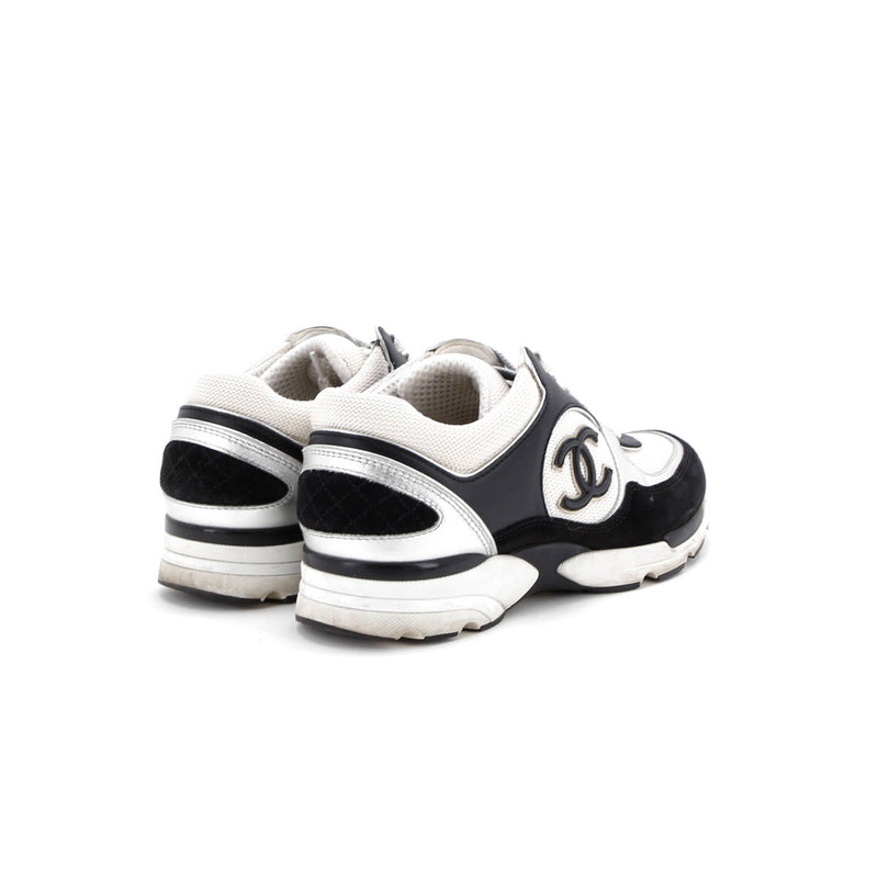 Chanel Women's Cc Low-Top Sneakers