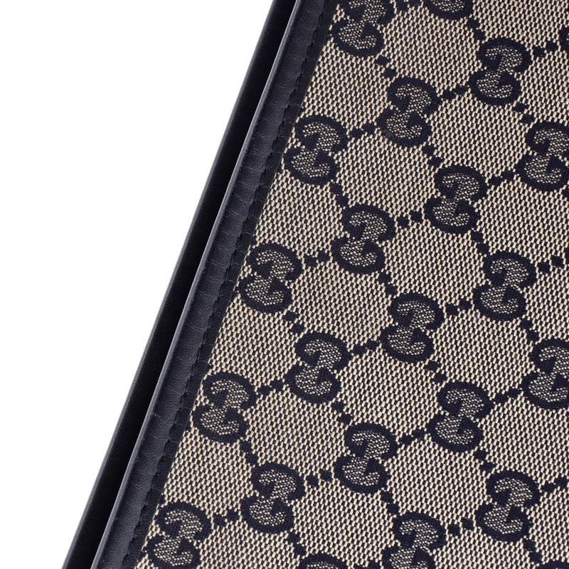 Gucci Front Pocket Web Messenger Gg