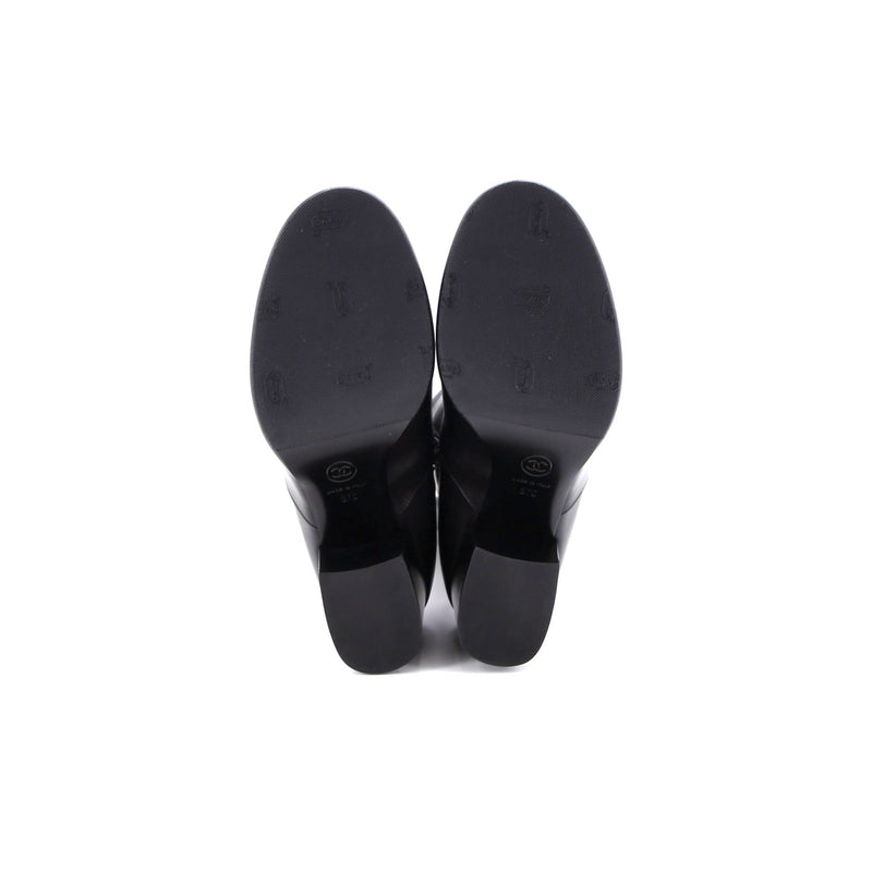 Chanel Women's Cc Cap Toe Knee High
