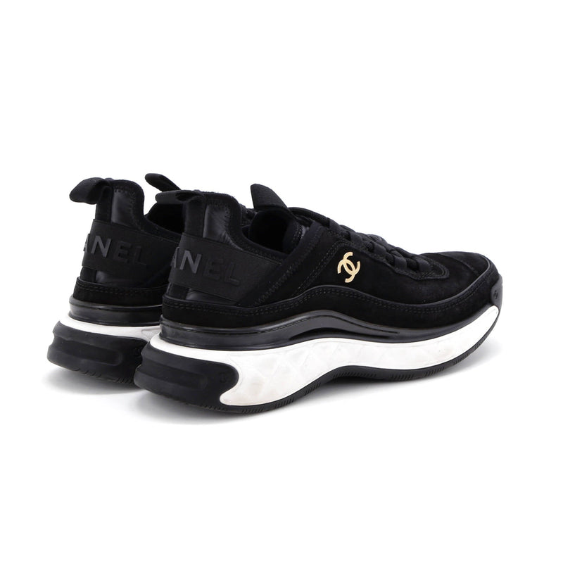 Chanel Women's Cc Cap Toe Logo Sneakers