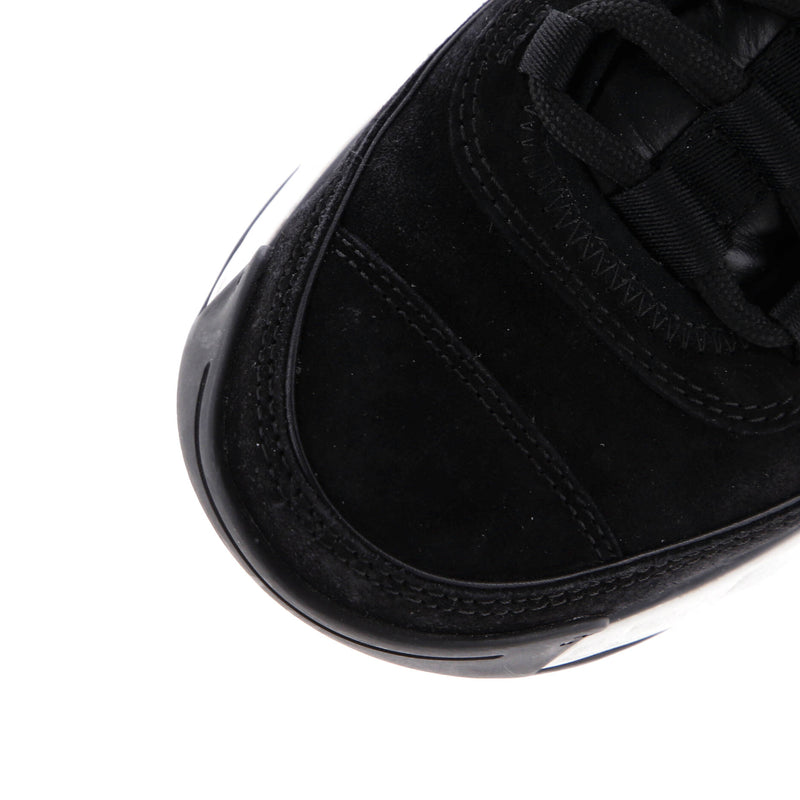Chanel Women's Cc Cap Toe Logo Sneakers