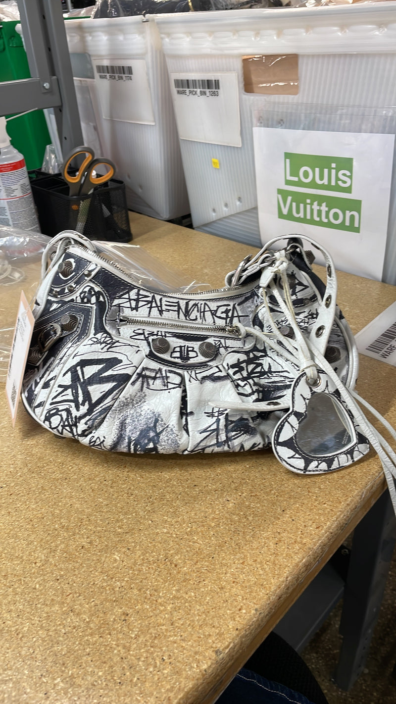 Balenciaga Le Cagole Graffiti Giant