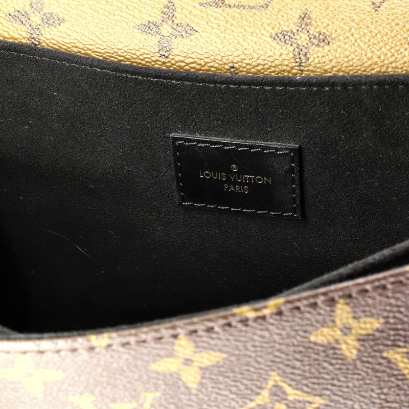 Louis Vuitton Pochette Metis Reverse