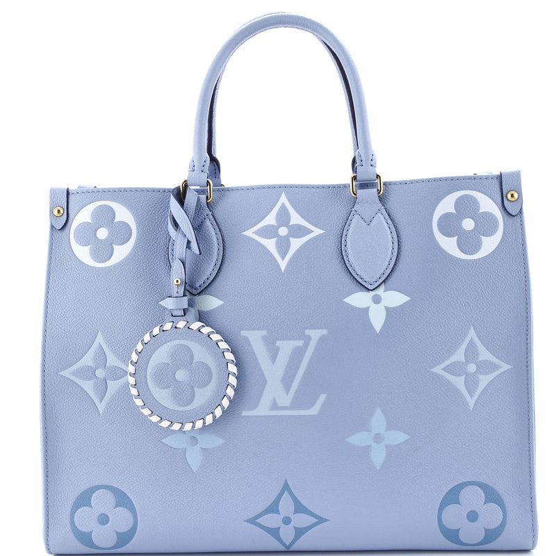 Louis Vuitton Onthego Tote By The Pool