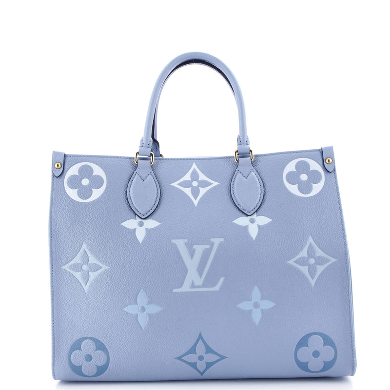 Louis Vuitton Onthego Tote By The Pool
