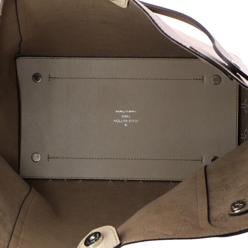 Louis Vuitton Hina Handbag Mahina